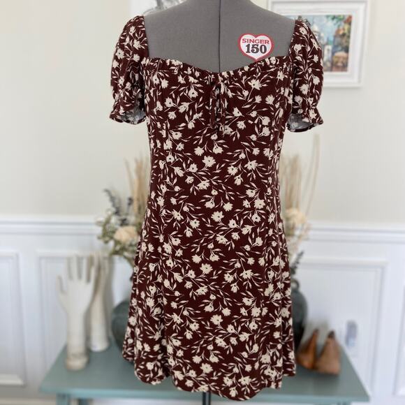 Her Entire Name Says Grace Dresses & Skirts - Like New Her Entire Name Says Grace Off-The-Shoulder Brown Mini Dress